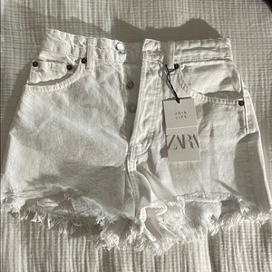 NWT Zara high rise white denim shorts size 2